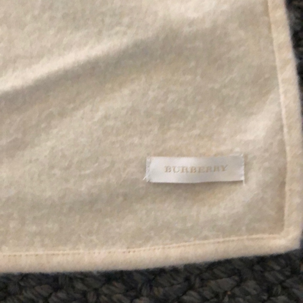 Blanket - Picture 4 of 6